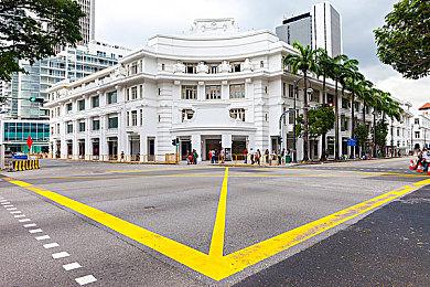 职业选手称《使命召唤19：现代战争2》是“垃圾”